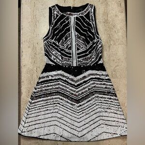 Beautiful GUESS Black and White Sequins Dress Size 6